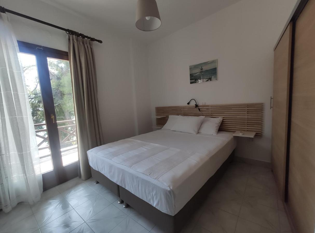 Para Thin Alos Inn Néos Marmarás Exterior foto