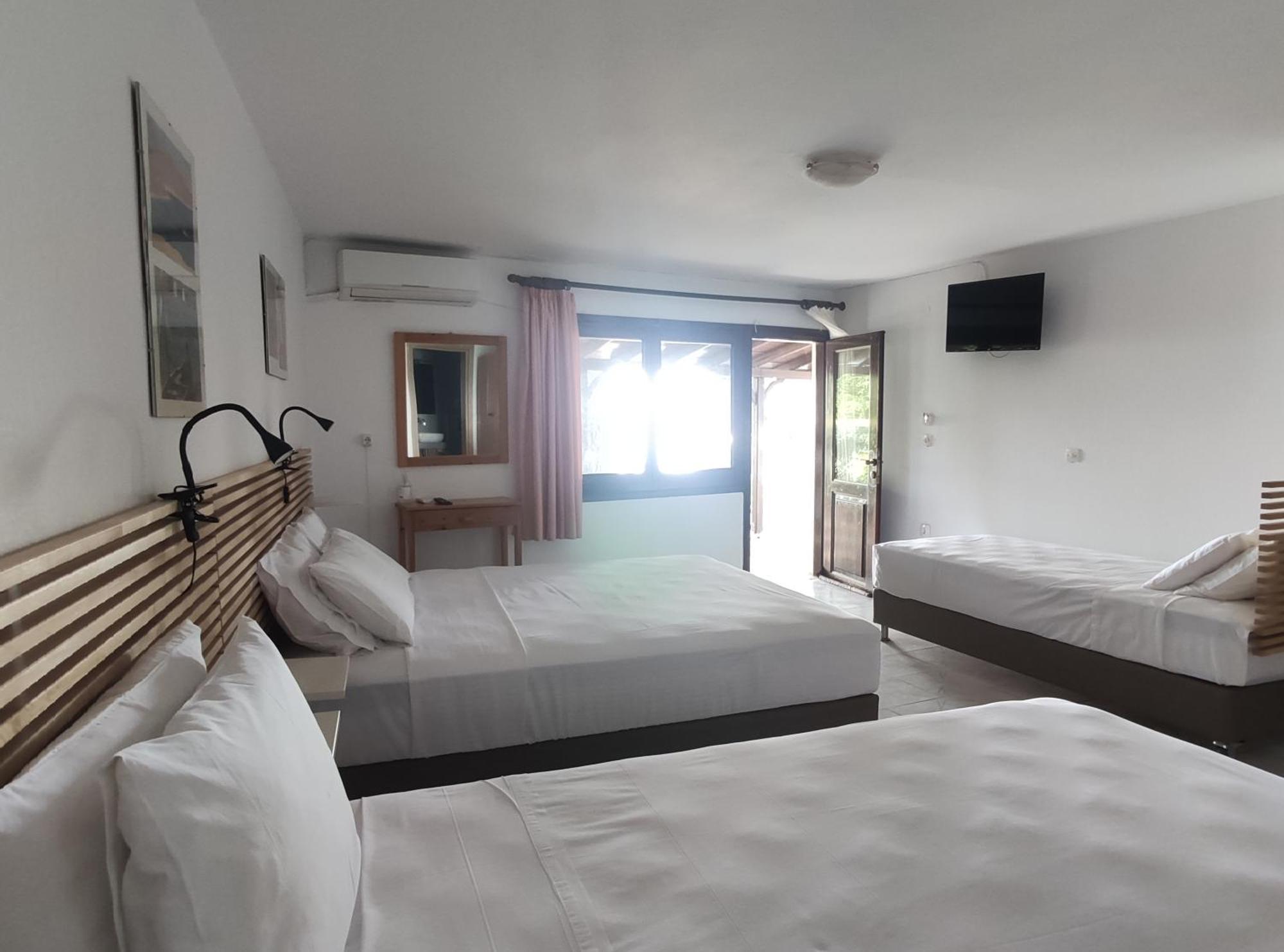 Para Thin Alos Inn Néos Marmarás Exterior foto