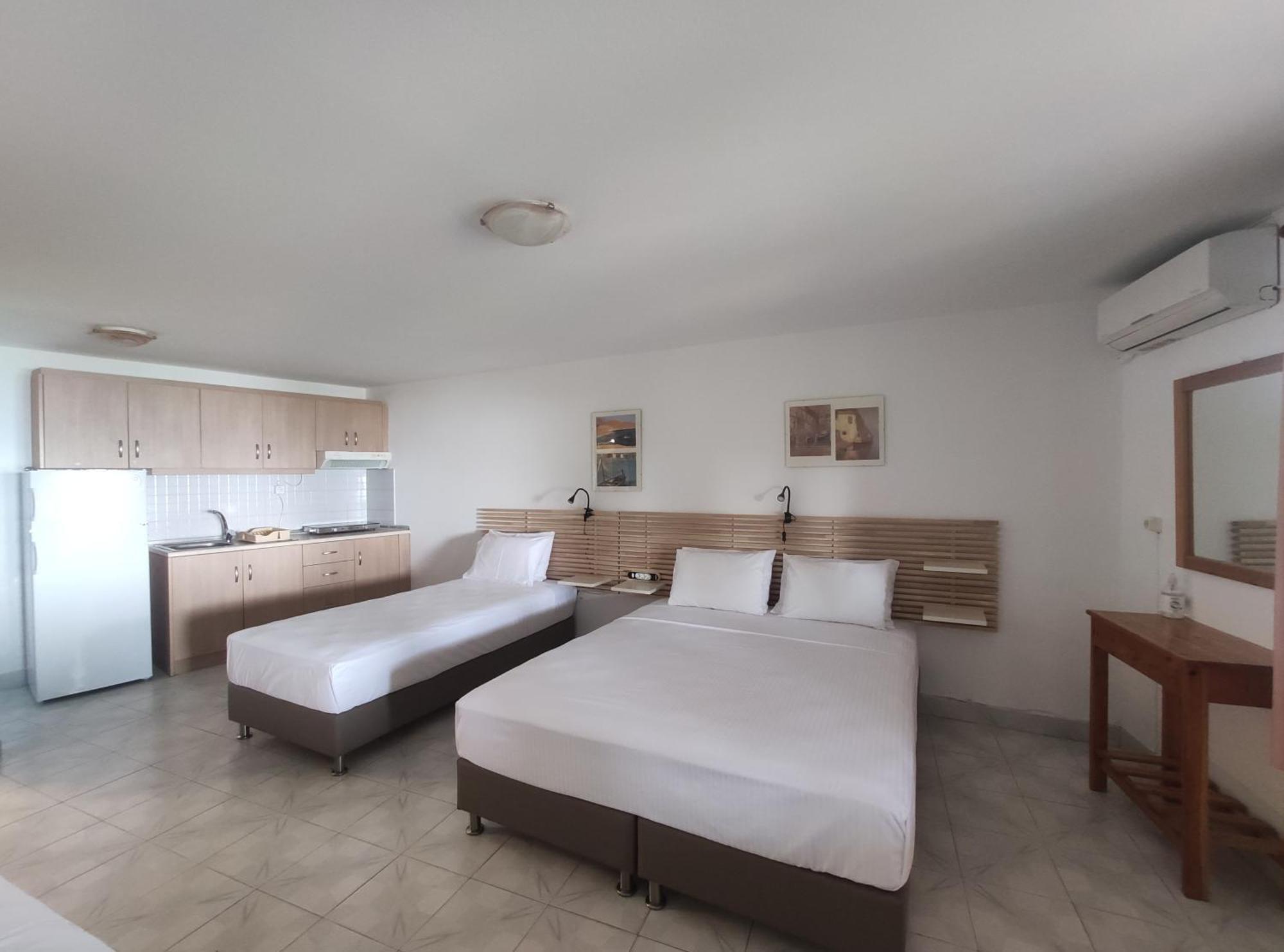 Para Thin Alos Inn Néos Marmarás Exterior foto